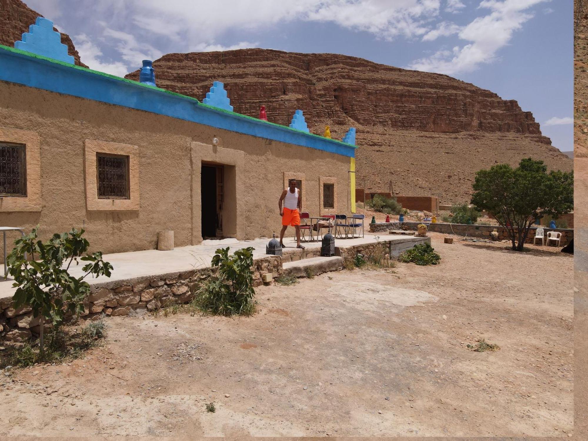 Gîte d'étape traditionnel berbère Ifri Esterno foto