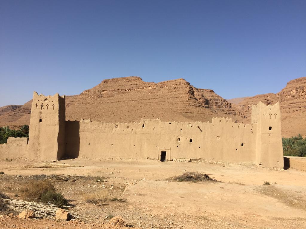 Gîte d'étape traditionnel berbère Ifri Esterno foto